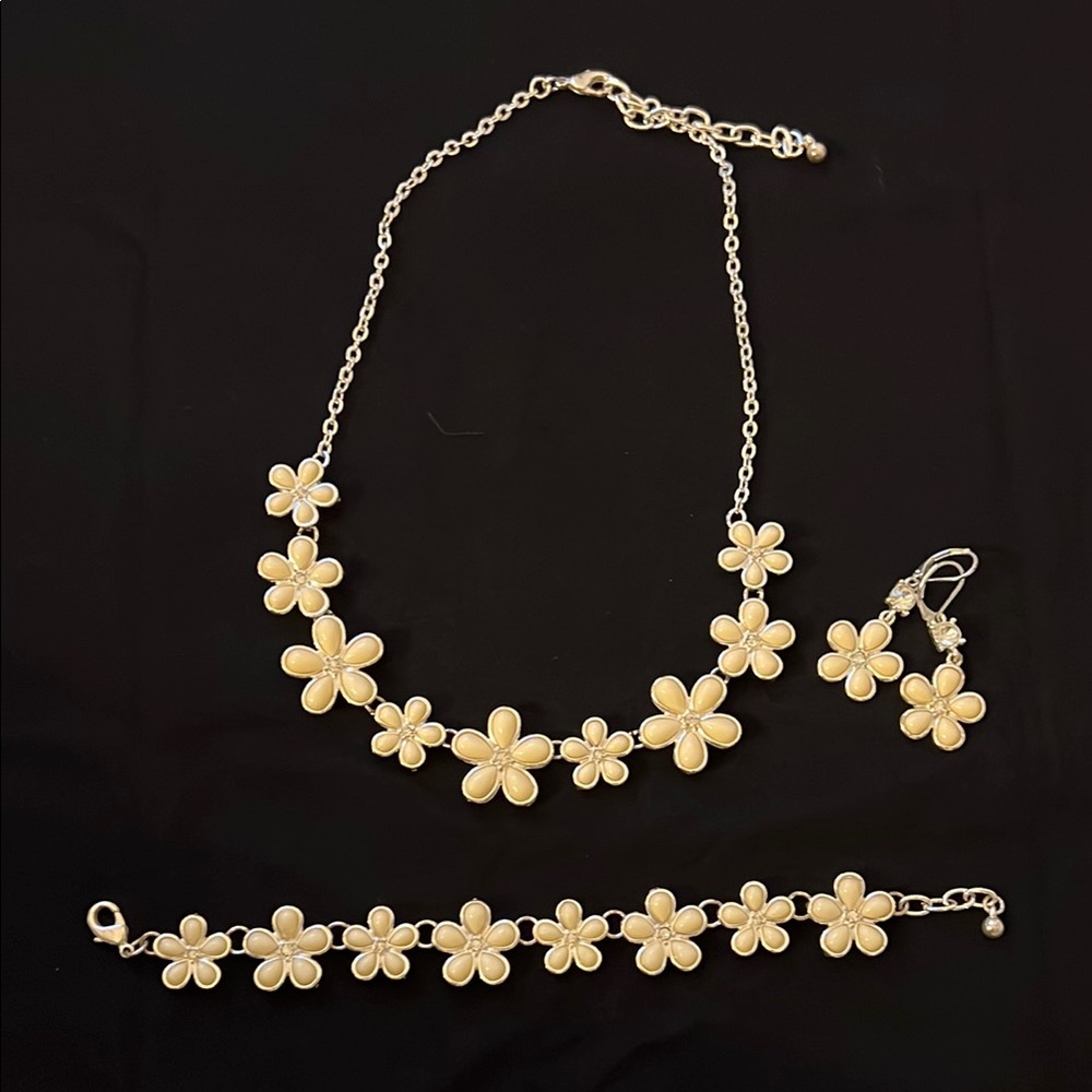 Jewelry Set of Ivory Enamel and Crystal Flowers